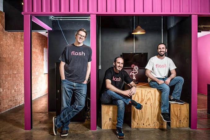 Flash capta R$ 150 milhões em Série D com Battery e Kevin Efrusy e acelera aposta em IA para o RH